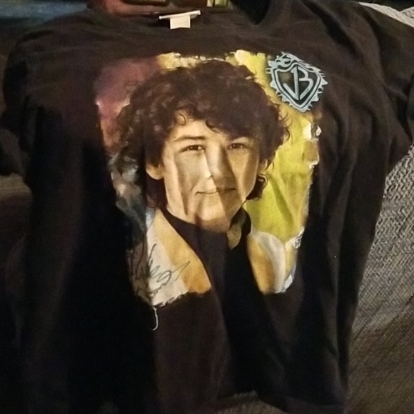 Shirt - Picture 1 of 2